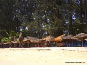 Mangmagan beach huts